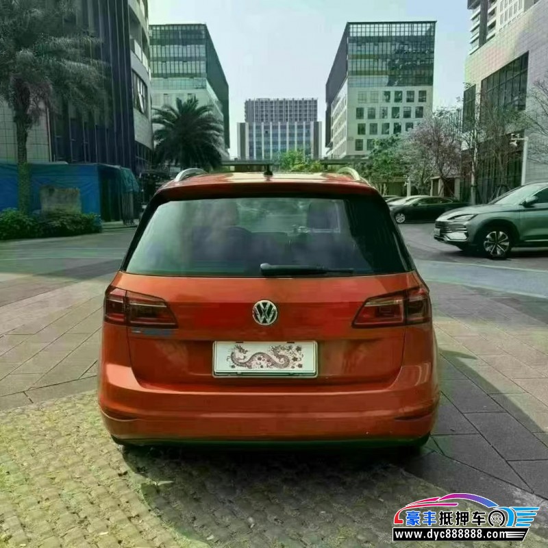16年大众高尔夫轿车抵押车出售