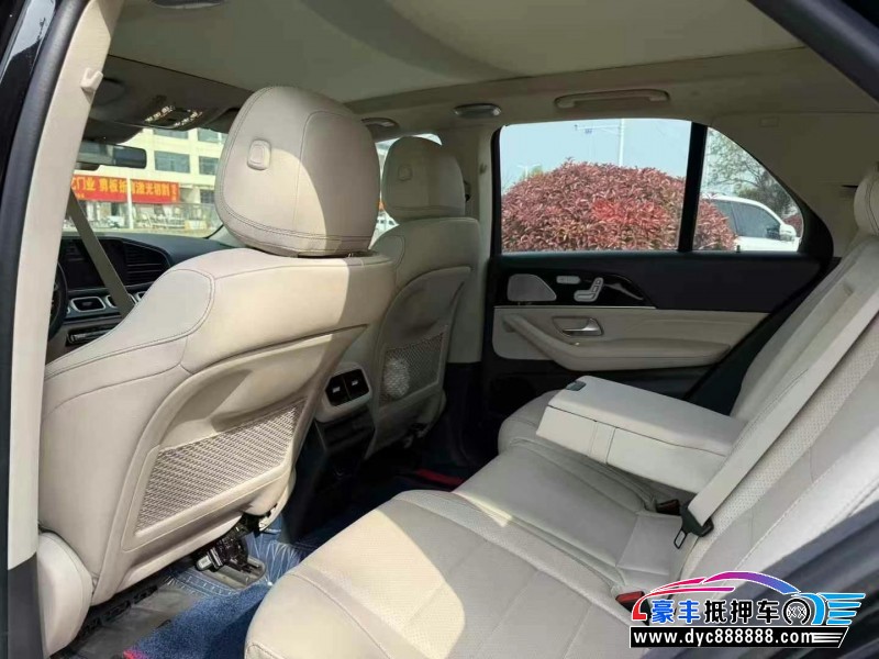 19年奔驰GLE轿车抵押车出售