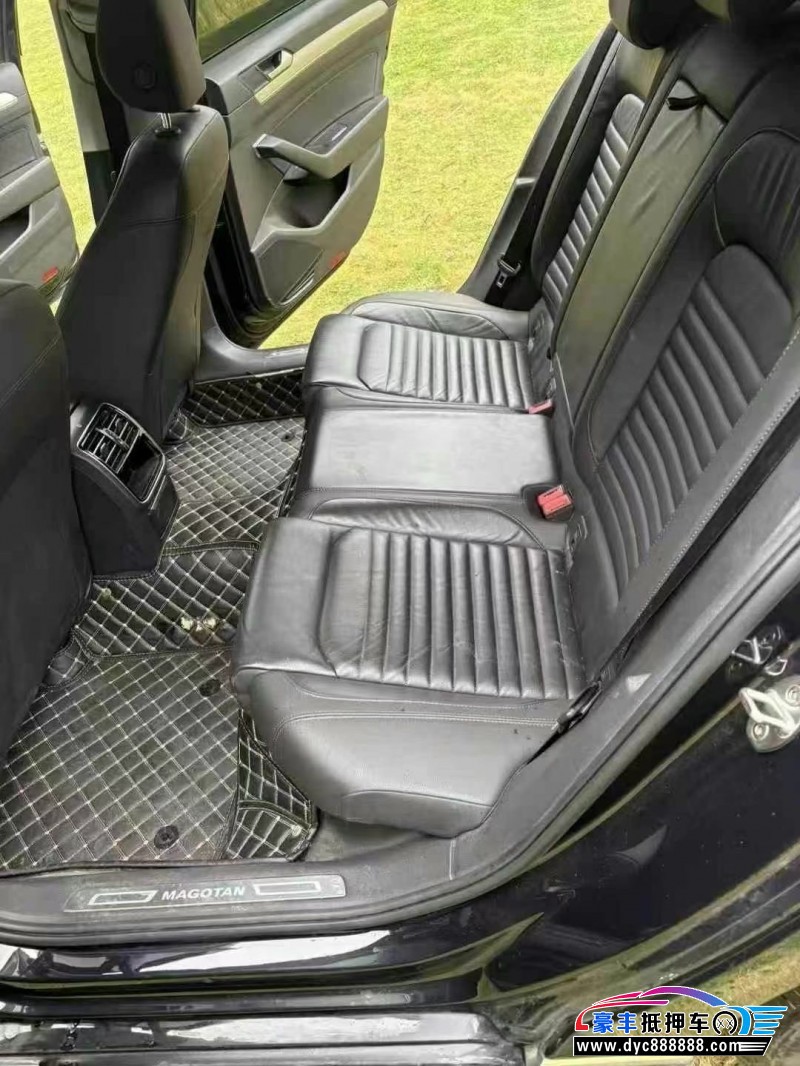 19年大众迈腾轿车抵押车出售