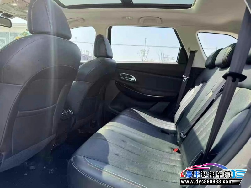 20年长安欧尚X7轿车抵押车出售