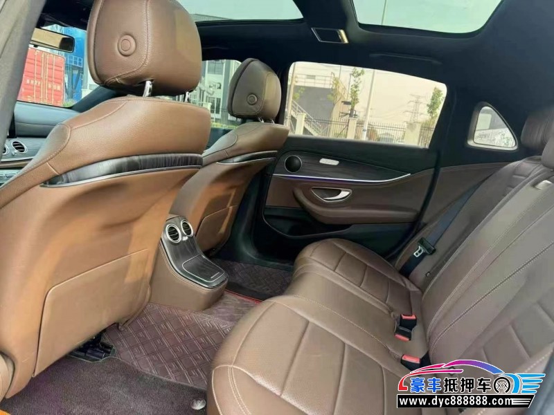 21年奔驰E轿车抵押车出售