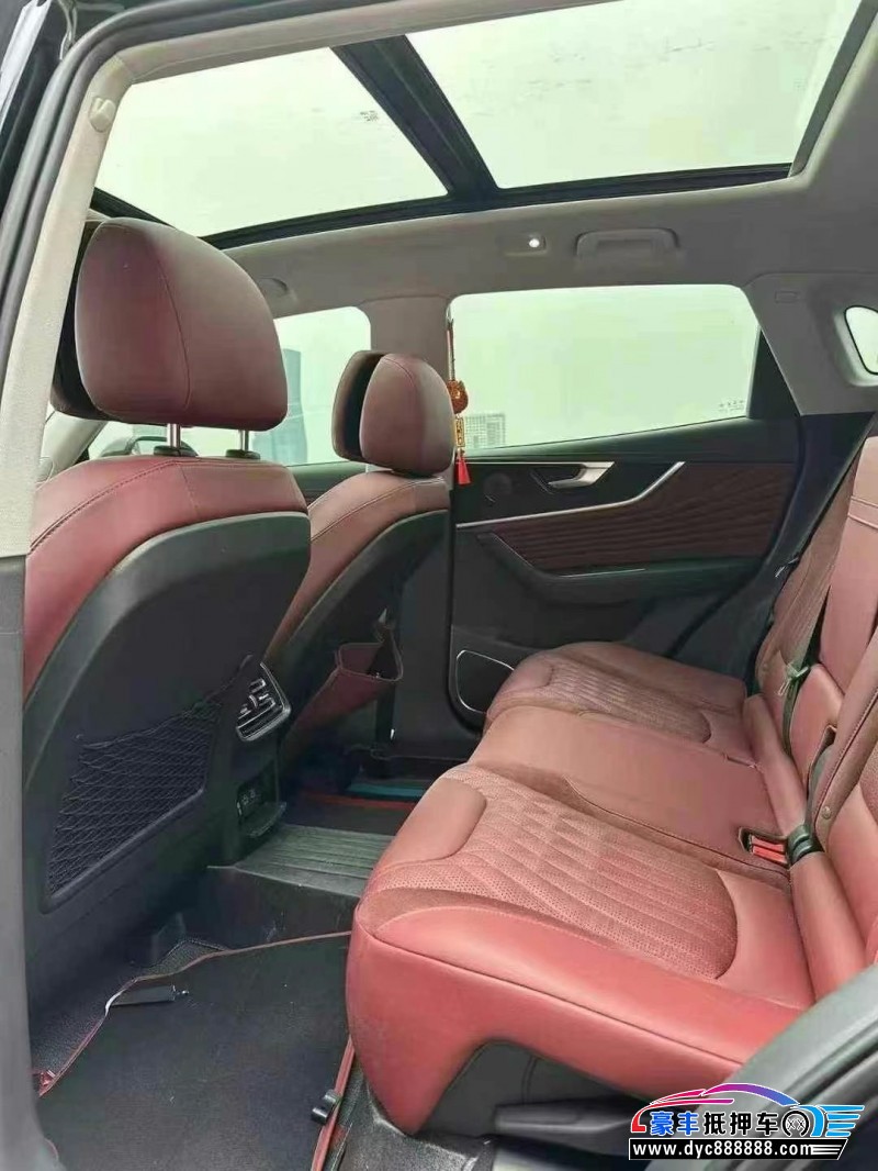 24年红旗HS5轿车抵押车出售