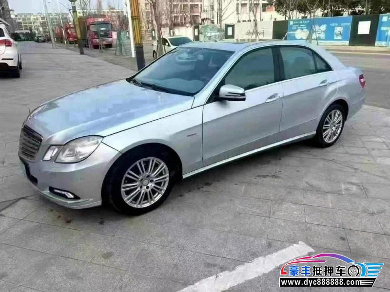 10年奔驰E轿车抵押车出售