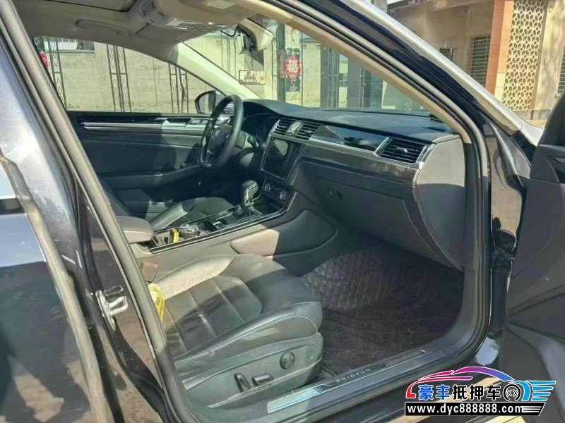 19年大众辉昂轿车抵押车出售