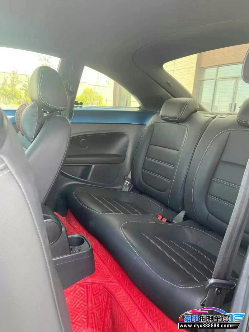 19年大众甲壳虫轿车抵押车出售