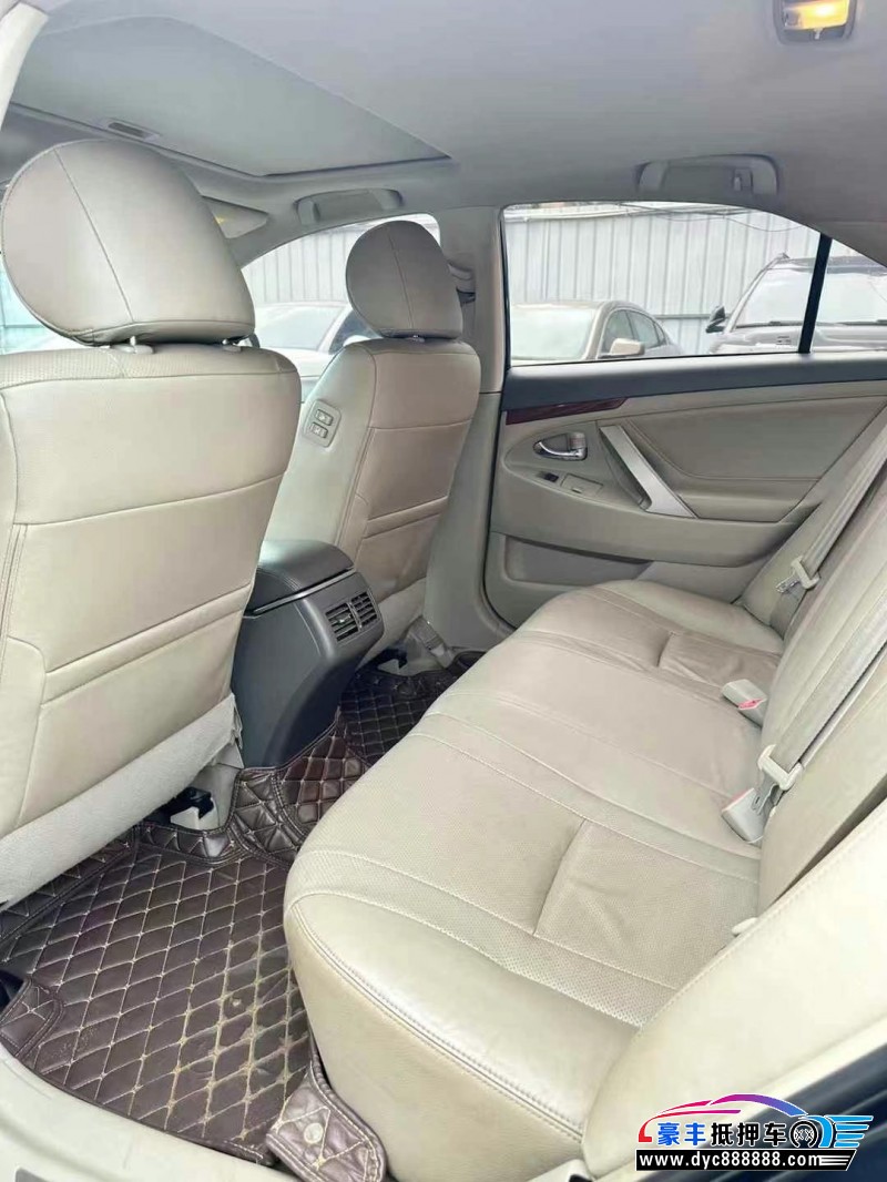 14年丰田凯美瑞轿车抵押车出售