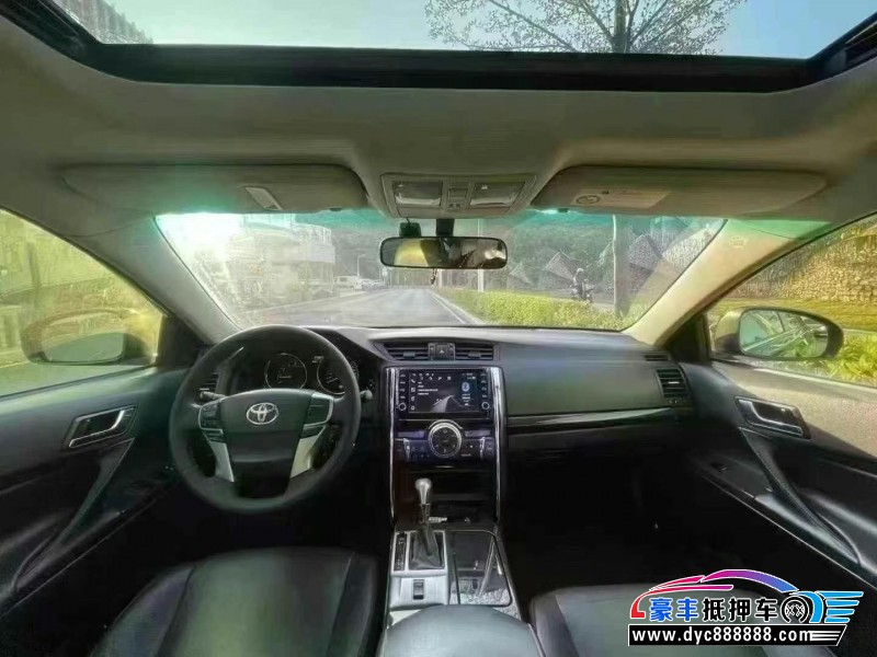 17年丰田锐志轿车抵押车出售