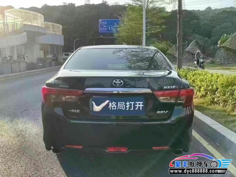 17年丰田锐志轿车抵押车出售