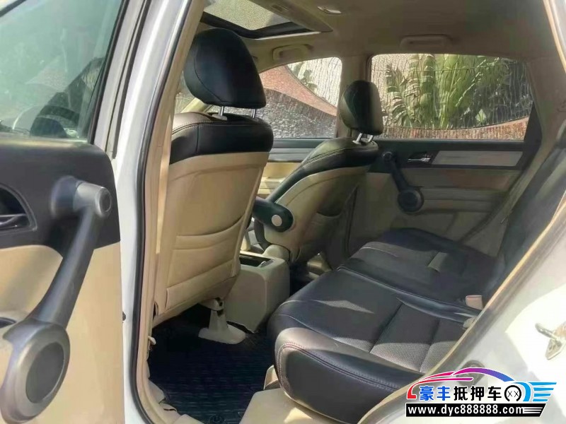 12年本田CR-V轿车抵押车出售