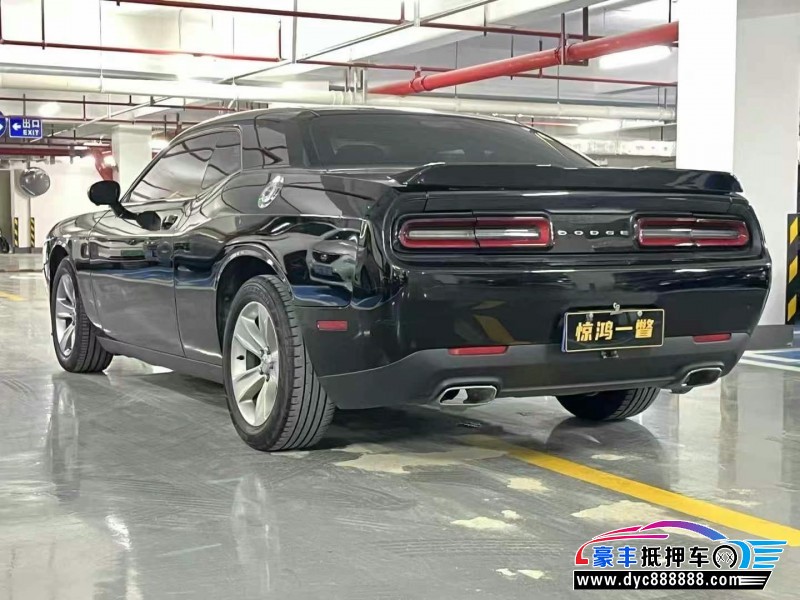18年道奇挑战者轿车抵押车出售