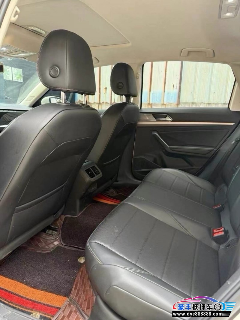 20年大众朗逸轿车抵押车出售