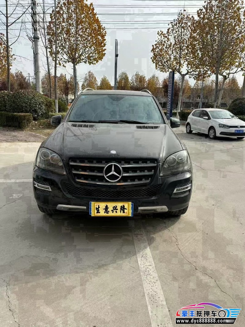 13年奔驰MLSUV抵押车出售