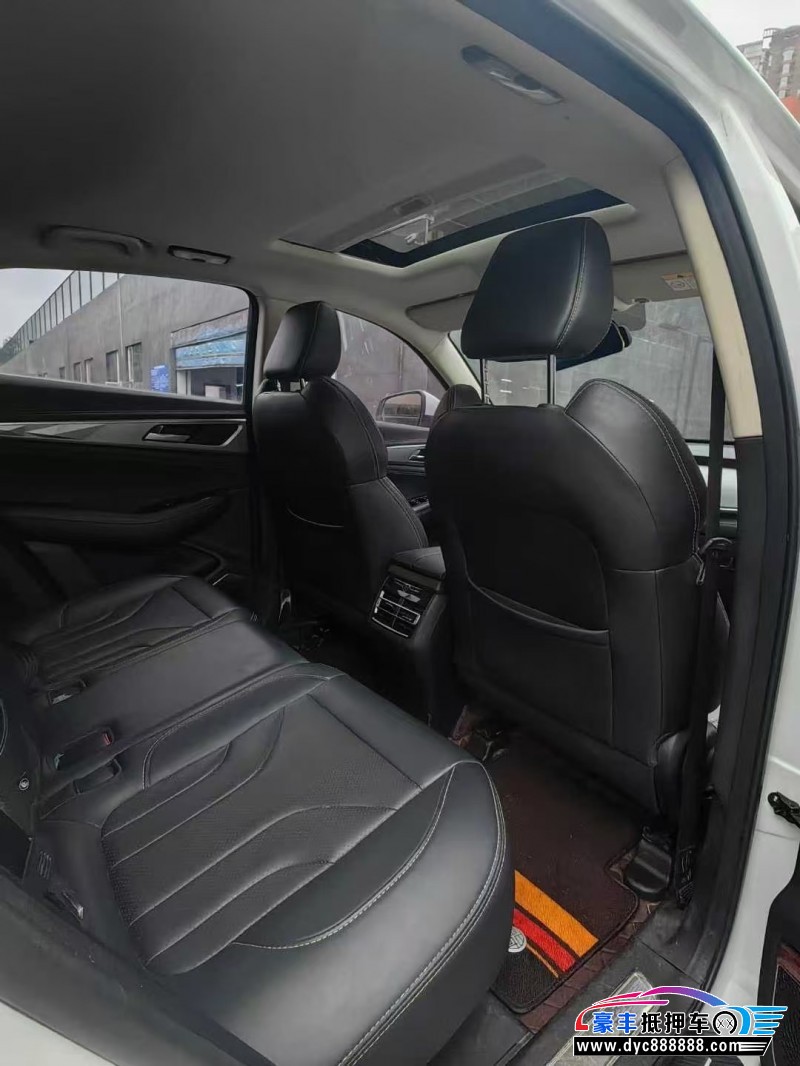 20年长安长安cs85轿车抵押车出售