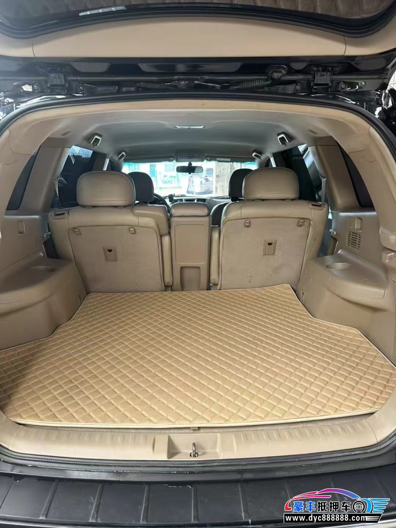 13年丰田汉兰达轿车抵押车出售