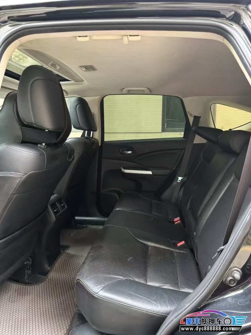 15年本田CR-V轿车抵押车出售