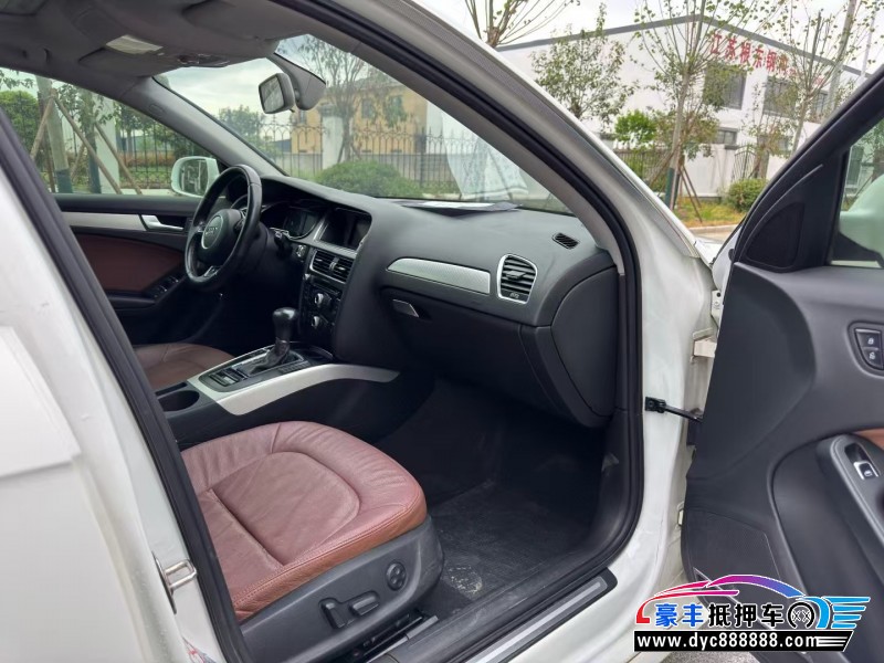 13年奥迪A4轿车抵押车出售