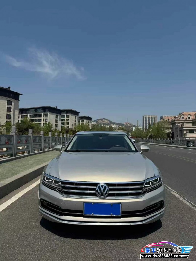 18年大众辉昂轿车抵押车出售