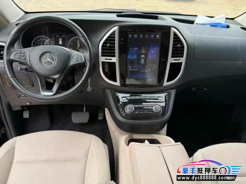 20年奔驰威霆轿车抵押车出售