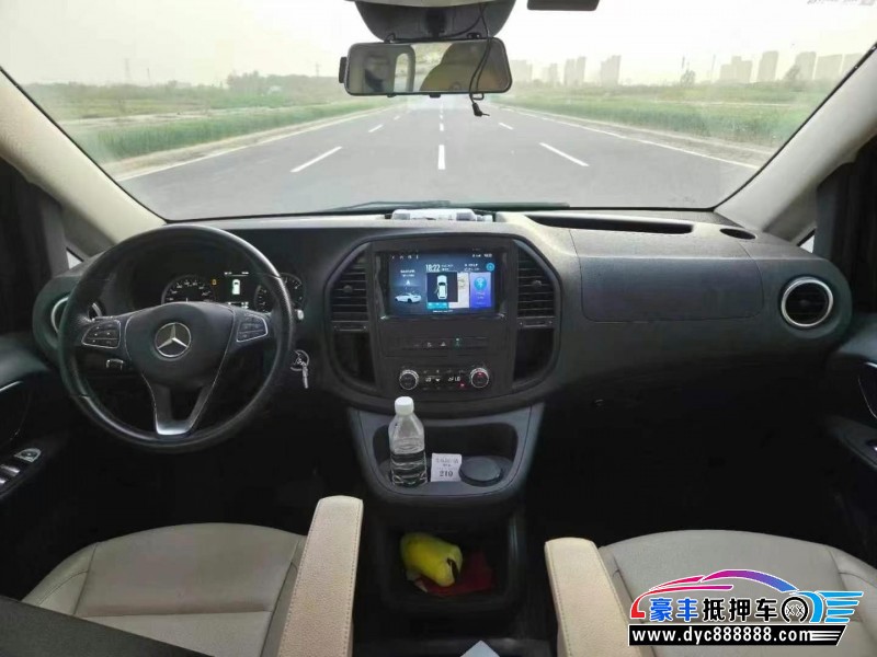 20年奔驰威霆轿车抵押车出售