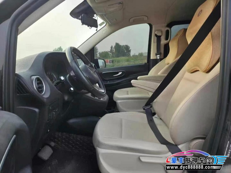 20年奔驰威霆轿车抵押车出售