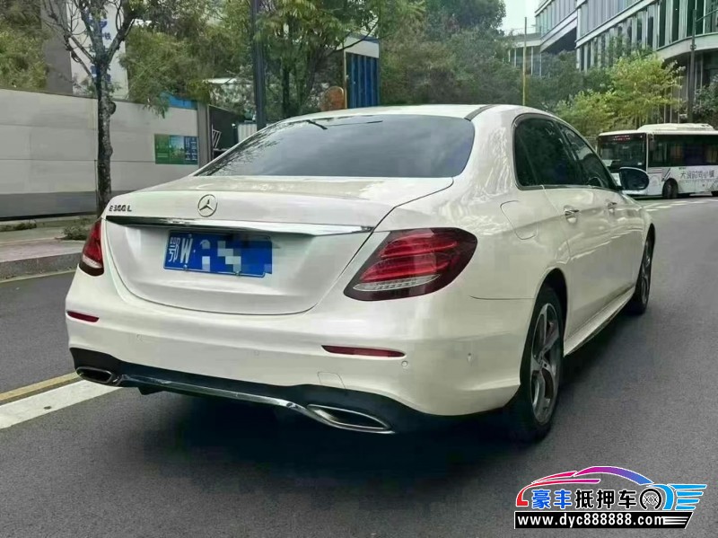 19年奔驰E轿车抵押车出售