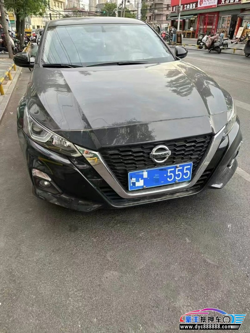 21年日产天籁轿车抵押车出售