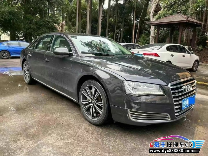 12年奥迪A8L轿车抵押车出售