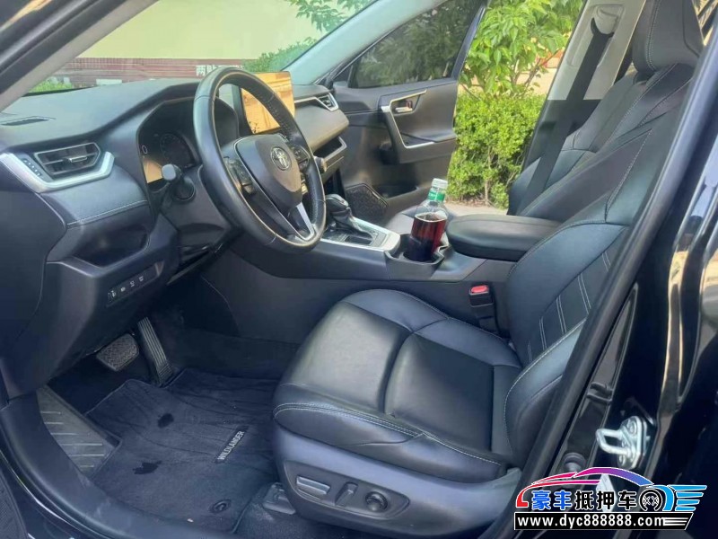 23年丰田威兰达轿车抵押车出售