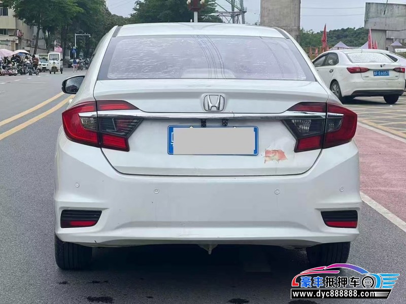 18年本田哥瑞轿车抵押车出售