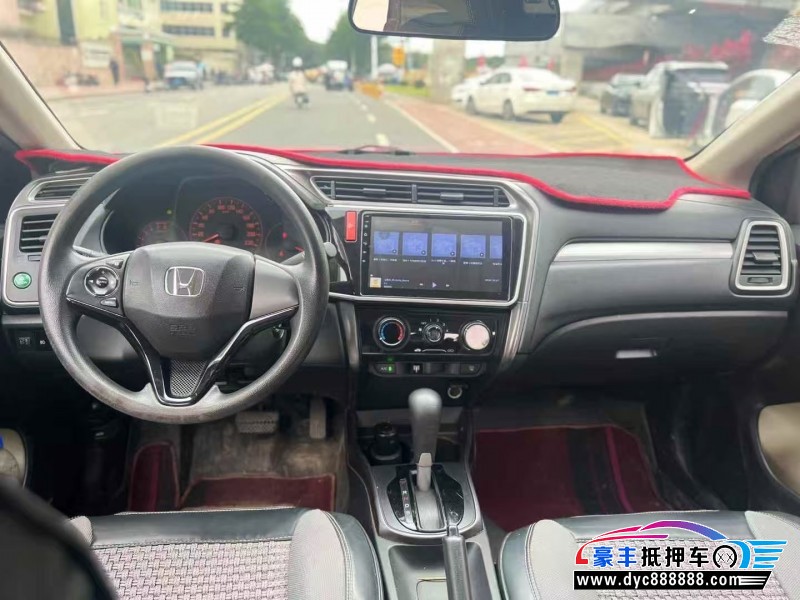 18年本田哥瑞轿车抵押车出售