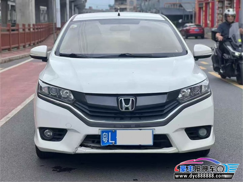 18年本田哥瑞轿车抵押车出售