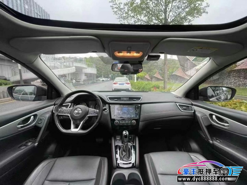 21年日产逍客轿车抵押车出售