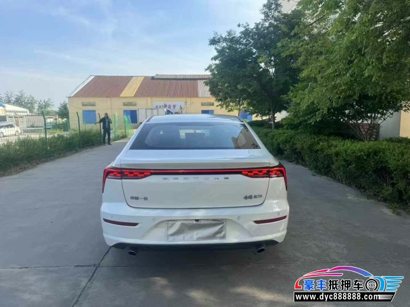 23年奔腾B70轿车抵押车出售