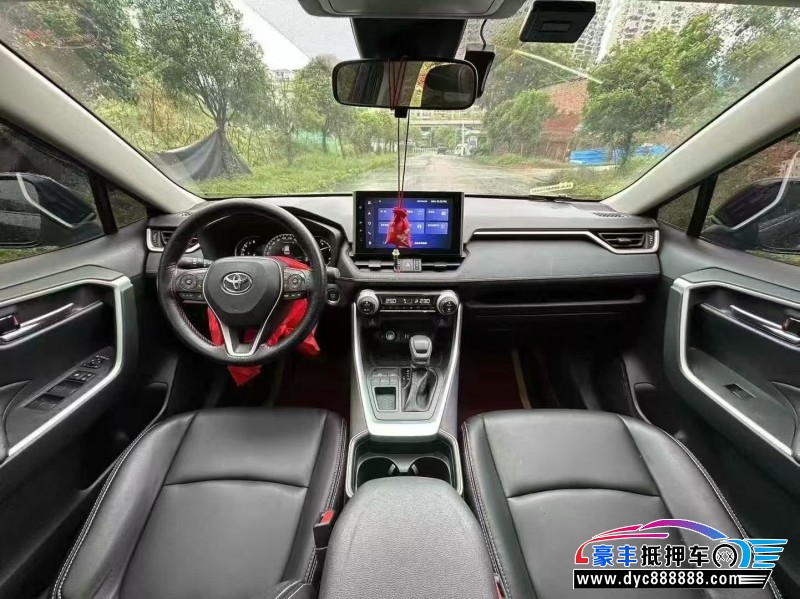 22年丰田RAV4荣放轿车抵押车出售