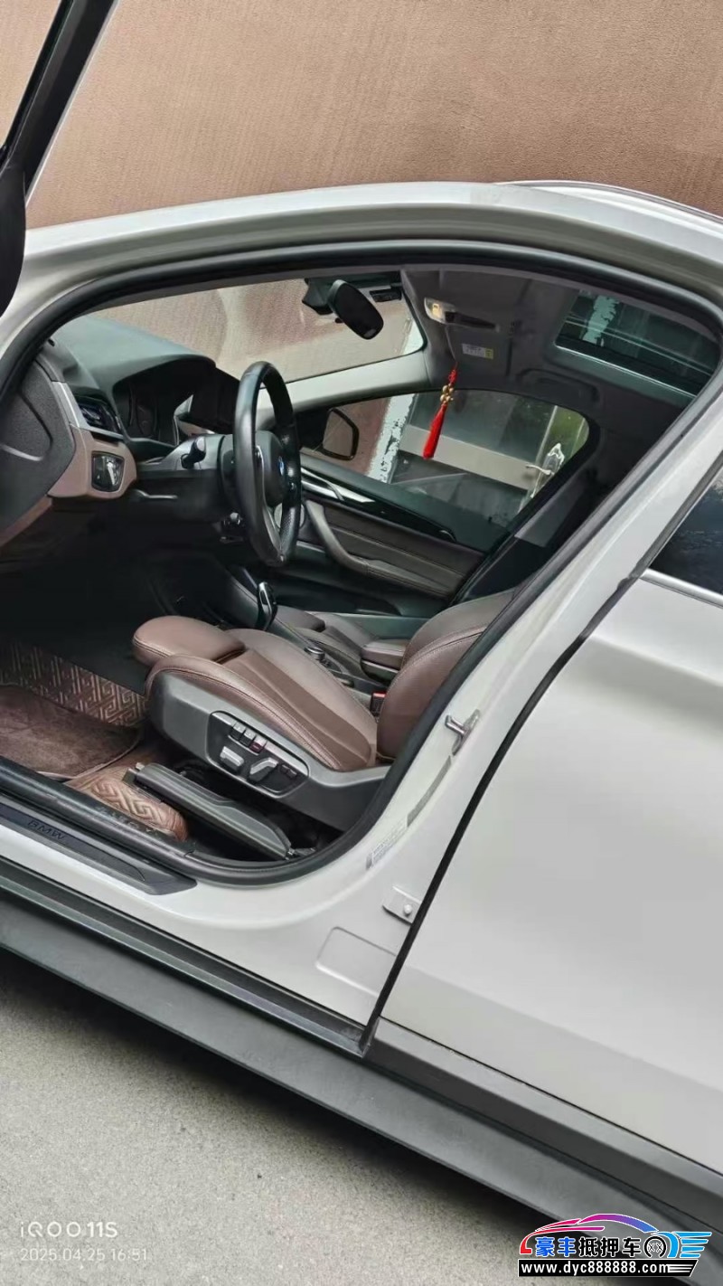 21年宝马X1轿车抵押车出售