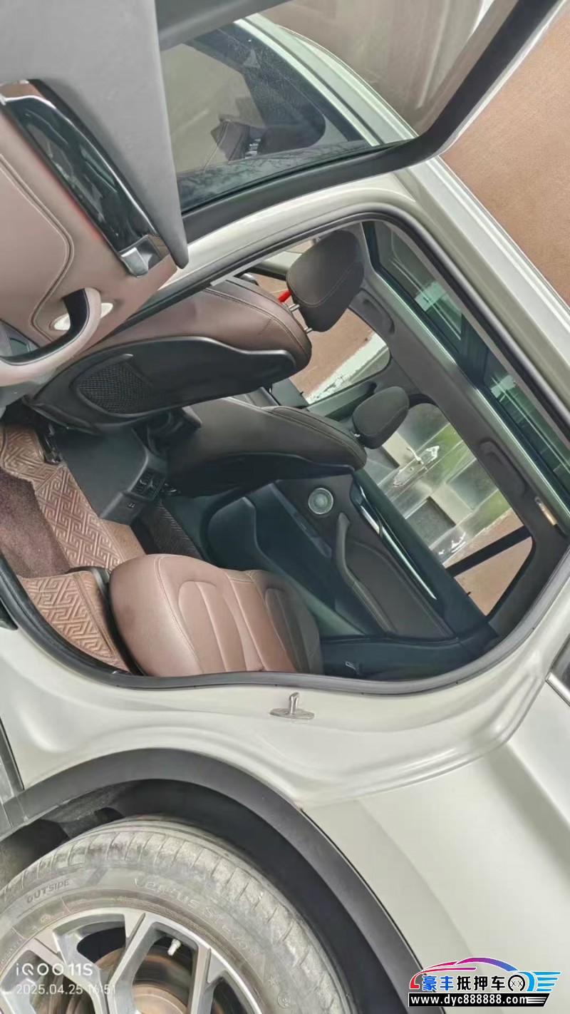 21年宝马X1轿车抵押车出售