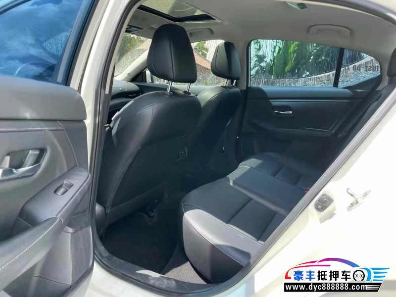 22年日产轩逸轿车抵押车出售