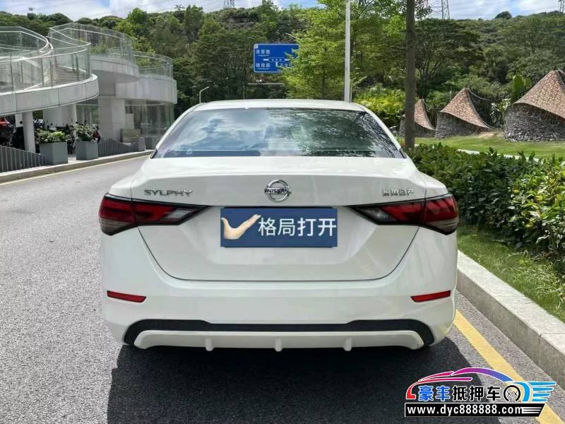 22年日产轩逸轿车抵押车出售