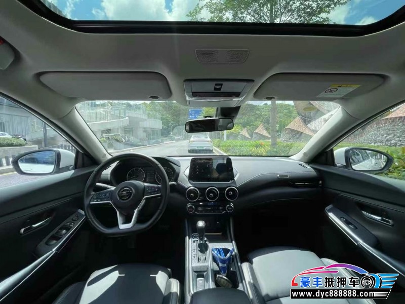 22年日产轩逸轿车抵押车出售