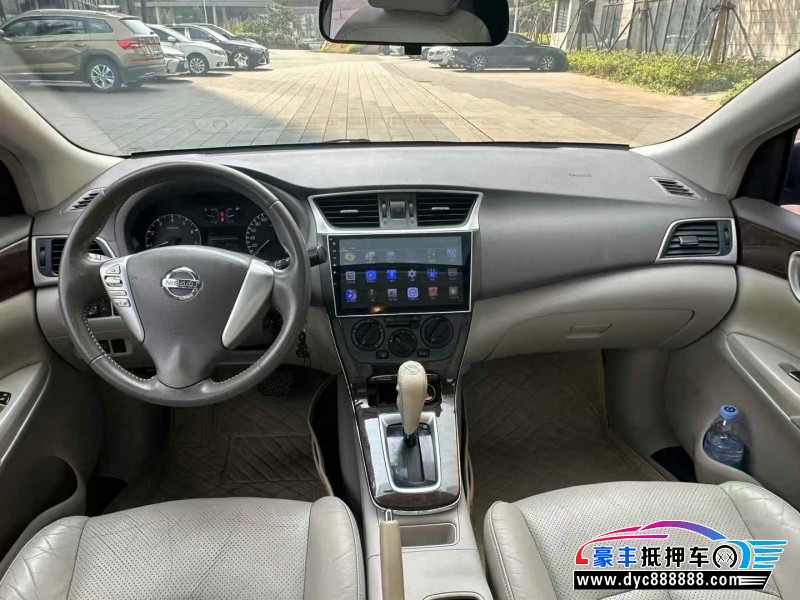 14年日产轩逸轿车抵押车出售