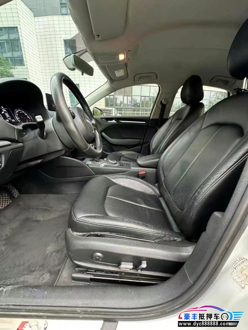 16年奥迪A3轿车抵押车出售