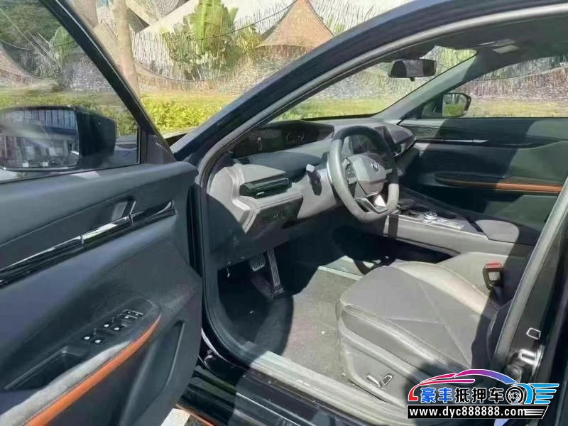 23年长安长安UNI轿车抵押车出售