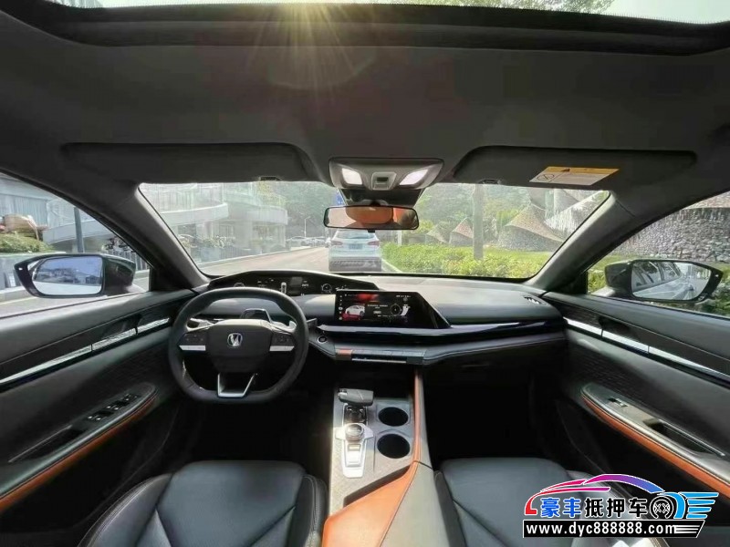 22年长安长安UNI轿车抵押车出售