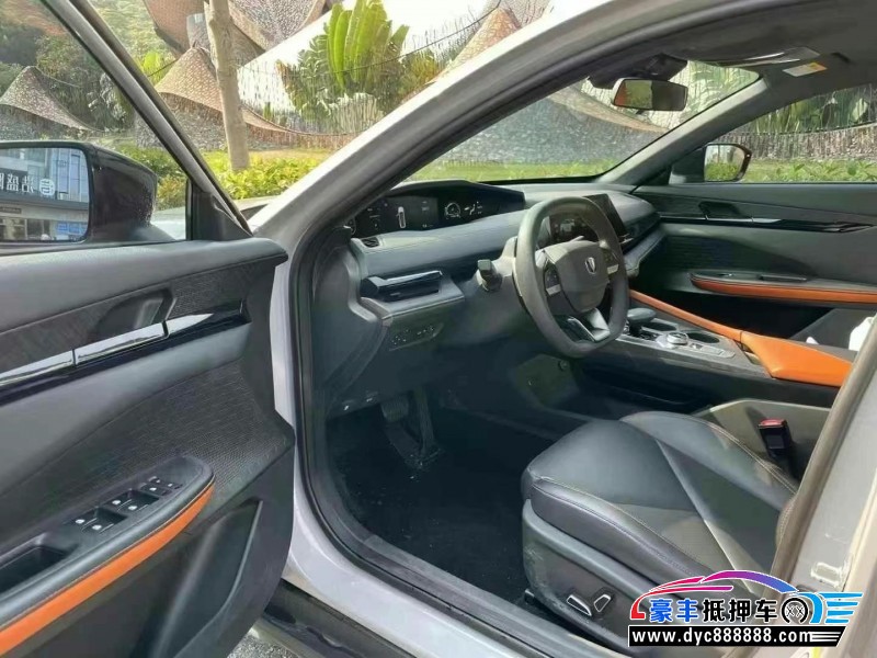 22年长安长安UNI轿车抵押车出售