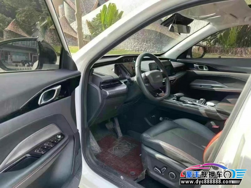 22年长安欧尚Z6轿车抵押车出售