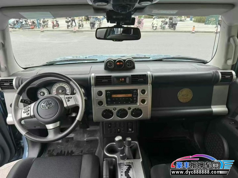 17年丰田兰德酷路泽（陆巡）轿车抵押车出售