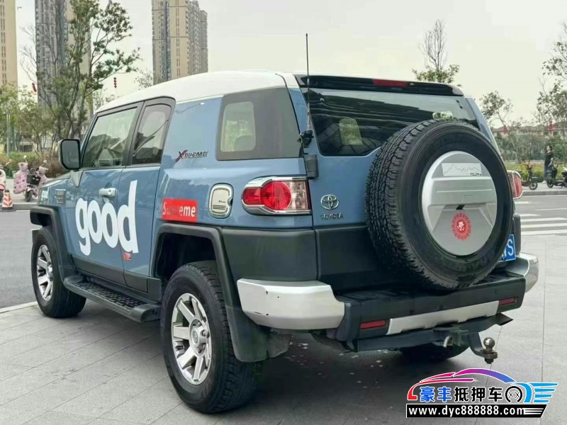 17年丰田兰德酷路泽（陆巡）轿车抵押车出售