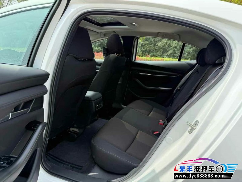 22年马自达昂克赛拉轿车抵押车出售