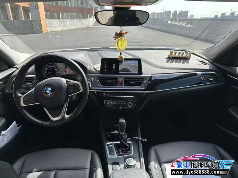 19年宝马1系轿车抵押车出售