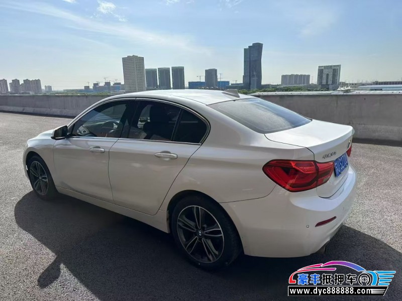 19年宝马1系轿车抵押车出售